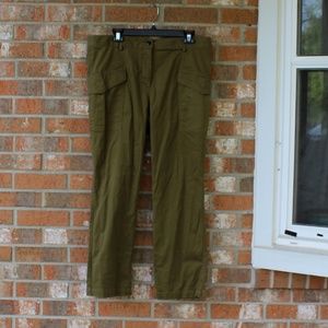 Ann Taylor Cargo Pants in Spanish Olive Size 12